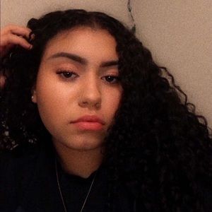 Meet your Posher, Tenaé